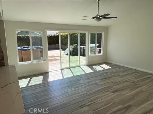 933 Carnation Avenue, Costa Mesa, CA