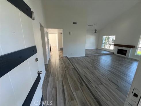 933 Carnation Avenue, Costa Mesa, CA