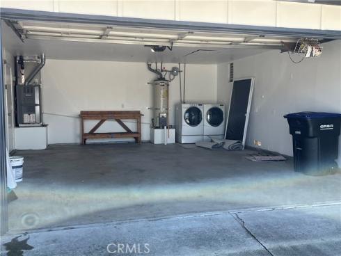 933 Carnation Avenue, Costa Mesa, CA