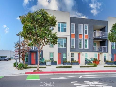 2015 Placentia Avenue, Costa Mesa, CA