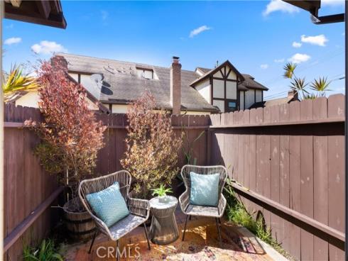 543 W Wilson 6 Street, Costa Mesa, CA