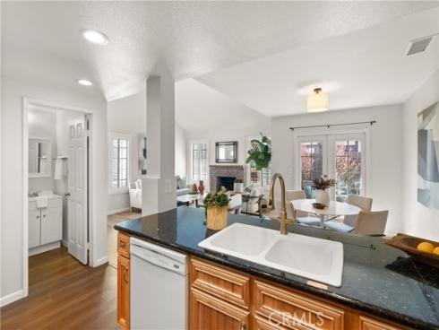 543 W Wilson 6 Street, Costa Mesa, CA