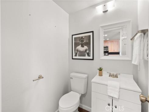 543 W Wilson 6 Street, Costa Mesa, CA