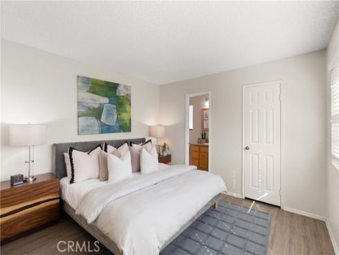 543 W Wilson 6 Street, Costa Mesa, CA