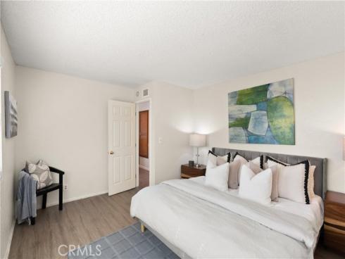 543 W Wilson 6 Street, Costa Mesa, CA