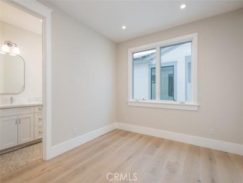 387 La Perle Place, Costa Mesa, CA