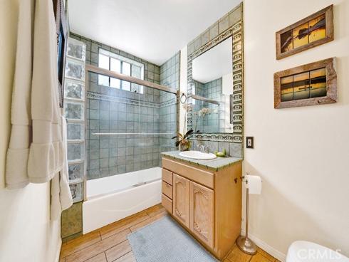 1527 Orange Avenue, Costa Mesa, CA