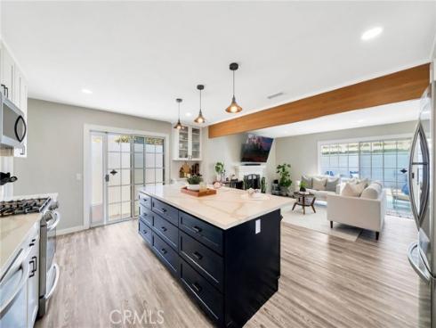 587 Traverse Drive, Costa Mesa, CA