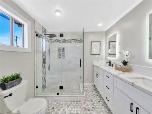 587 Traverse Drive, Costa Mesa, CA