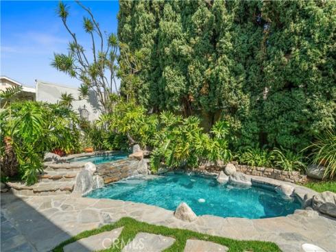 3332 Alabama Circle, Costa Mesa, CA