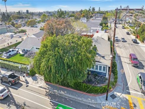 2197 Santa Ana , Costa Mesa, CA