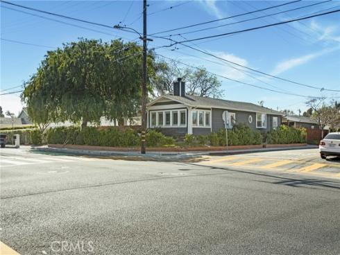 2197 Santa Ana , Costa Mesa, CA