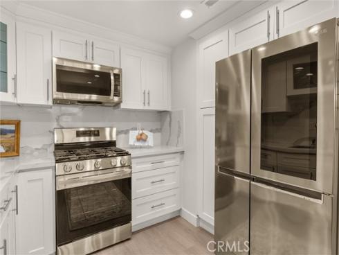 2200 Canyon Drive 8 , Costa Mesa, CA