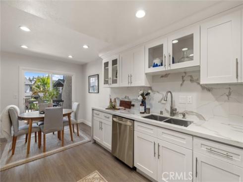 2200 Canyon Drive 8 , Costa Mesa, CA