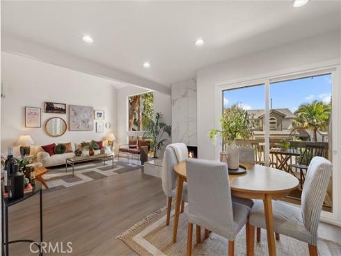 2200 Canyon Drive 8 , Costa Mesa, CA