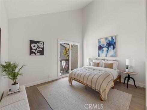 2200 Canyon Drive 8 , Costa Mesa, CA