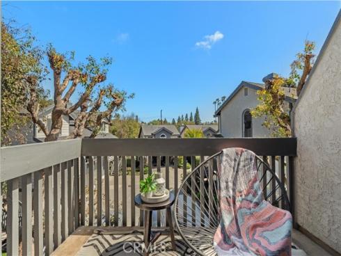 2200 Canyon Drive 8 , Costa Mesa, CA