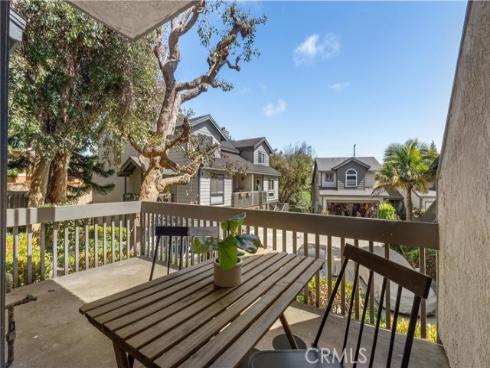 2200 Canyon Drive 8 , Costa Mesa, CA