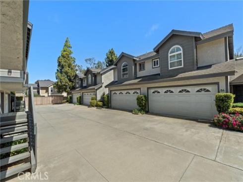 2200 Canyon Drive 8 , Costa Mesa, CA