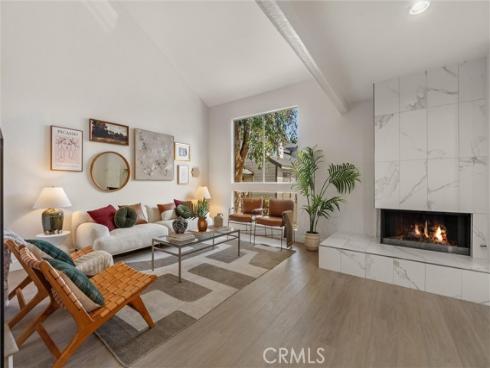 2200 Canyon Drive 8 , Costa Mesa, CA