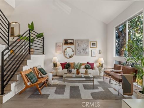 2200 Canyon Drive 8 , Costa Mesa, CA