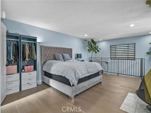 2750 San Carlos Lane, Costa Mesa, CA