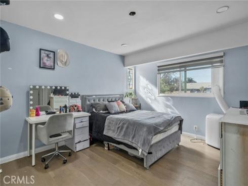 2750 San Carlos Lane, Costa Mesa, CA