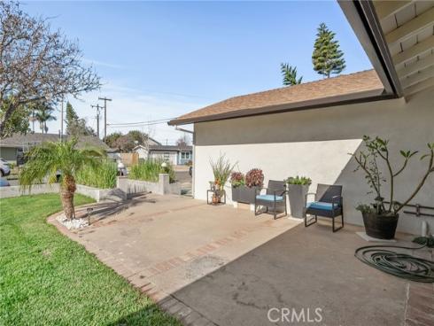 2750 San Carlos Lane, Costa Mesa, CA