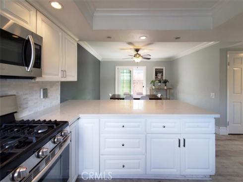 2512 Santa Ana 9 Avenue, Costa Mesa, CA