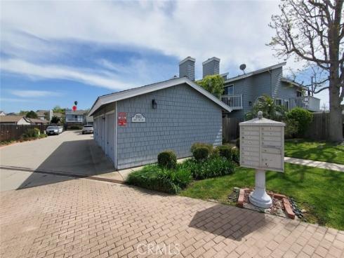 2512 Santa Ana 9 Avenue, Costa Mesa, CA