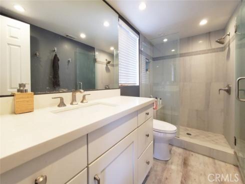 2512 Santa Ana 9 Avenue, Costa Mesa, CA