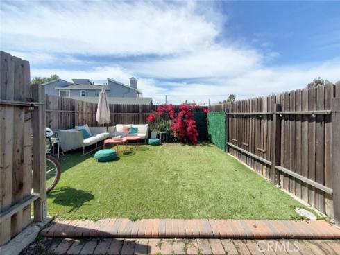 2512 Santa Ana 9 Avenue, Costa Mesa, CA