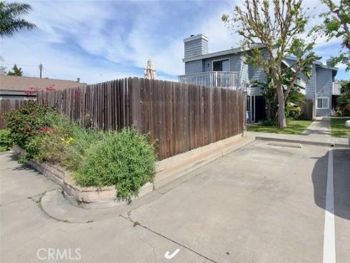 2512 Santa Ana 9 Avenue, Costa Mesa, CA