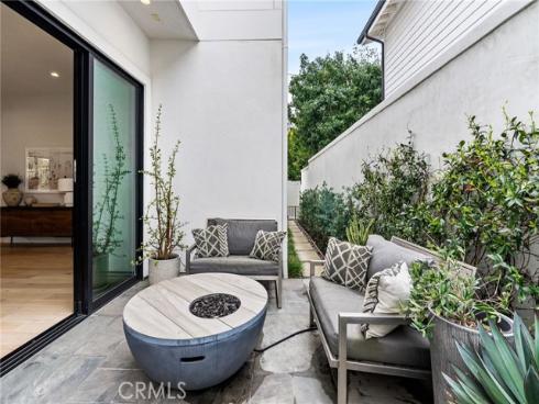 1545 Westminister Avenue, Costa Mesa, CA