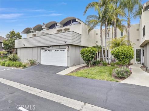 334 Tours Lane, Costa Mesa, CA