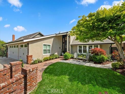 1813 Oriole Drive, Costa Mesa, CA
