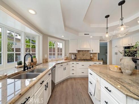 1813 Oriole Drive, Costa Mesa, CA