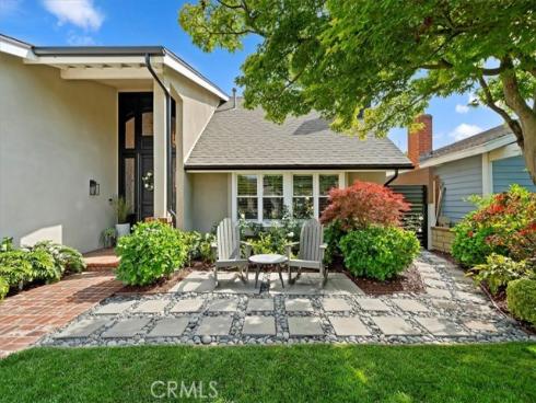 1813 Oriole Drive, Costa Mesa, CA