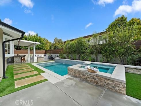1813 Oriole Drive, Costa Mesa, CA