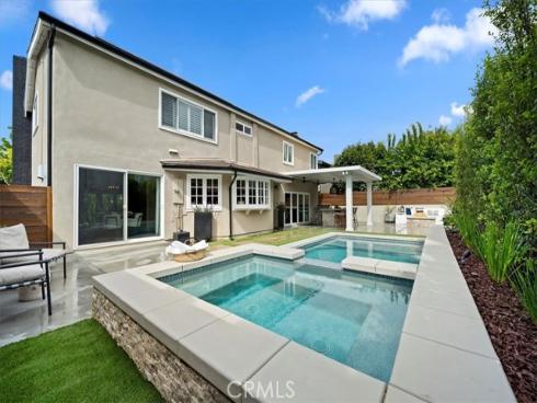 1813 Oriole Drive, Costa Mesa, CA