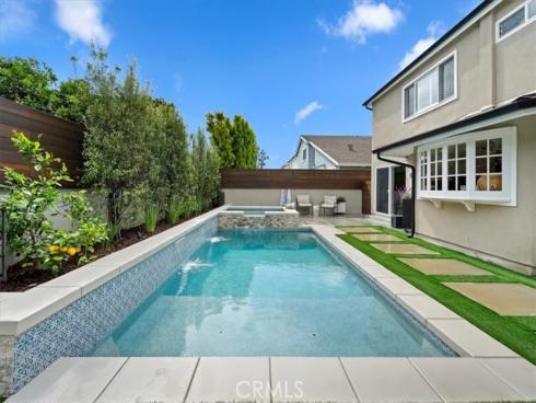 1813 Oriole Drive, Costa Mesa, CA