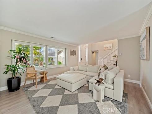 1813 Oriole Drive, Costa Mesa, CA