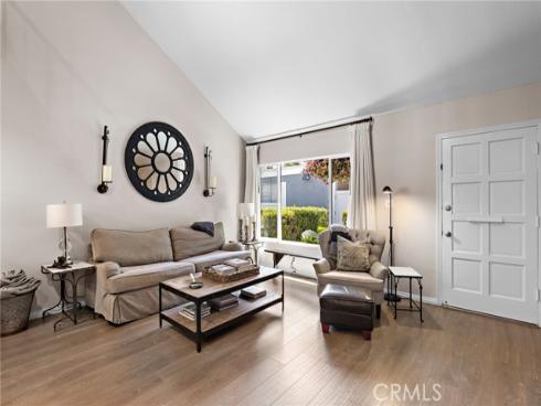 133 Morristown Lane, Costa Mesa, CA