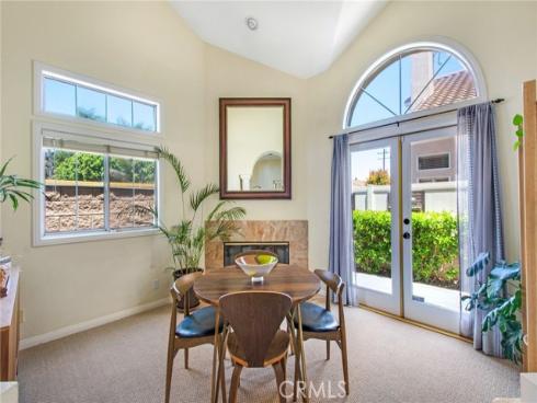 2283 La Playa Drive, Costa Mesa, CA