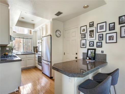 2283 La Playa Drive, Costa Mesa, CA