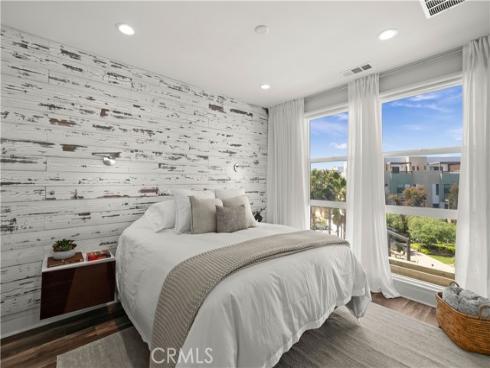 1651 Topanga , Costa Mesa, CA