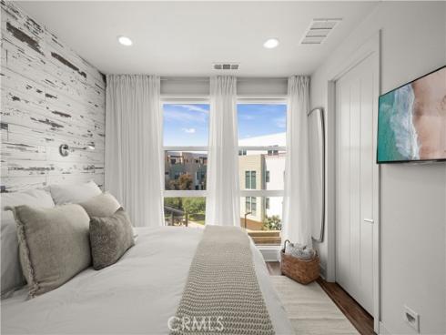 1651 Topanga , Costa Mesa, CA