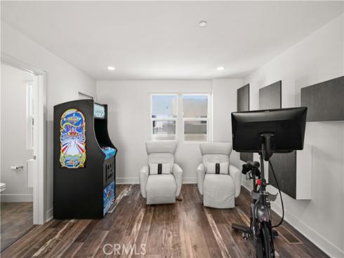 1651 Topanga , Costa Mesa, CA