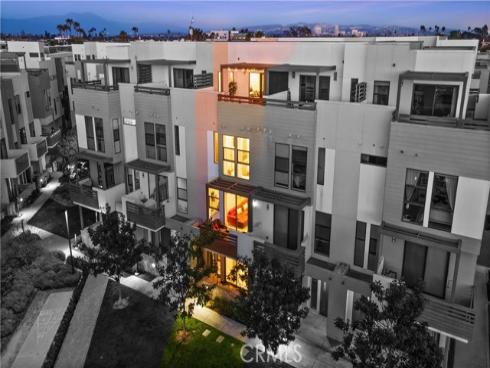 1651 Topanga , Costa Mesa, CA