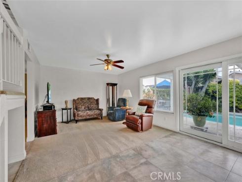 937 Carnation Avenue, Costa Mesa, CA